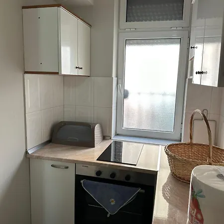 Just Renovated In The Center דירה *