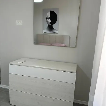 Just Renovated In The Center *